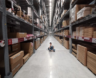 warehouse for importers